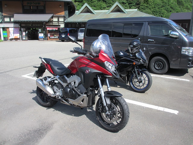 VFR800X 富山方面へ