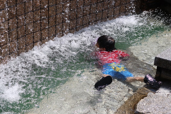 またお水遊びに