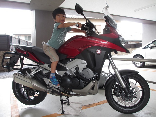 VFR800X 子どもとバイクいじり