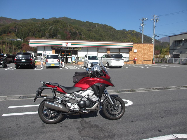 VFR800X 安房峠方面へ