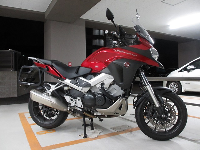 VFR800X 夜の整備