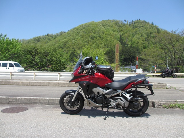 VFR800X 富山へ